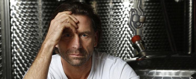 Achim von Oetinger vom Weingut von Oetinger Achim von Oetinger im Keller